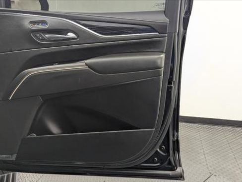 Used 2021 Cadillac Escalade Sport w/ Driver Assist Tech Package image 22