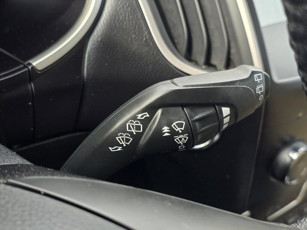 Used 2019 Ford Edge SEL w/ Equipment Group 201A FWD image 24