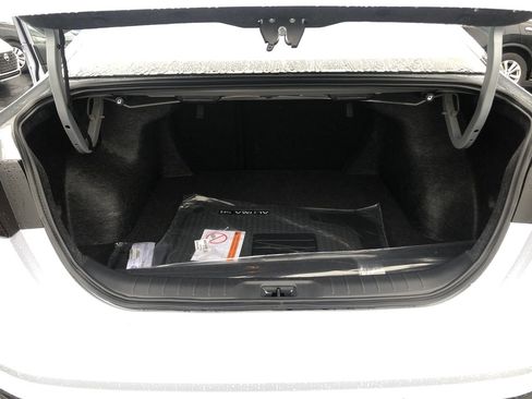 New 2025 Nissan Altima 2.5 SR w/ SR Premium Package image 17