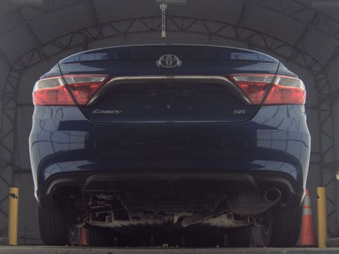 Used 2016 Toyota Camry SE FWD image 10