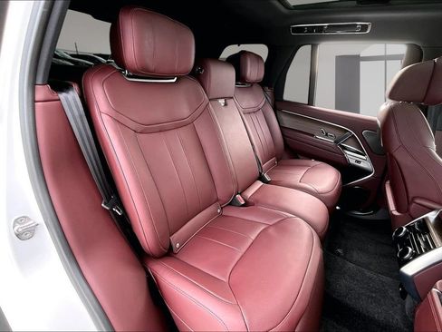 Certified 2025 Land Rover Range Rover Autobiography AWD/4WD image 23