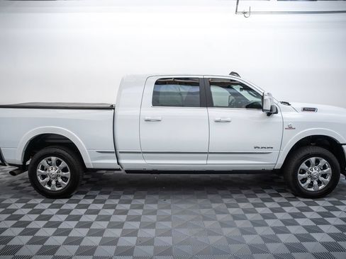 Used 2023 RAM 3500 Limited AWD/4WD image 4