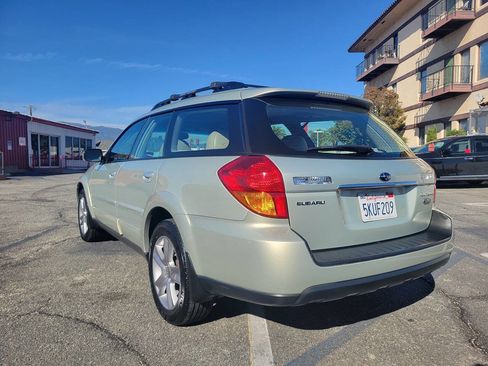 Used 2005 Subaru Outback 3.0R L.L. Bean image 3