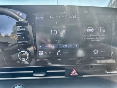 Used 2022 Hyundai Elantra SEL w/ Convenience + Premium Package image 24