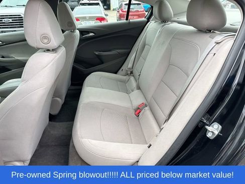 Used 2018 Chevrolet Cruze LS FWD image 18