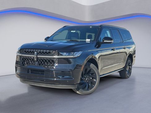 New 2025 Lincoln Navigator L Reserve w/ Jet Appearance Package image 2