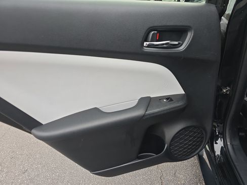 Used 2016 Toyota Prius Three image 14