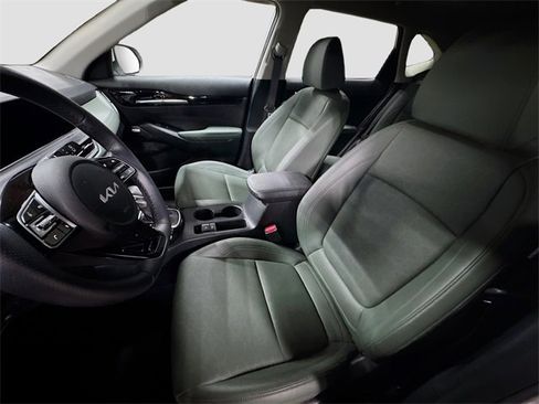 Used 2024 Kia Seltos SX image 15