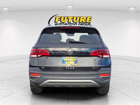 Used 2024 Volkswagen Taos SE image 5