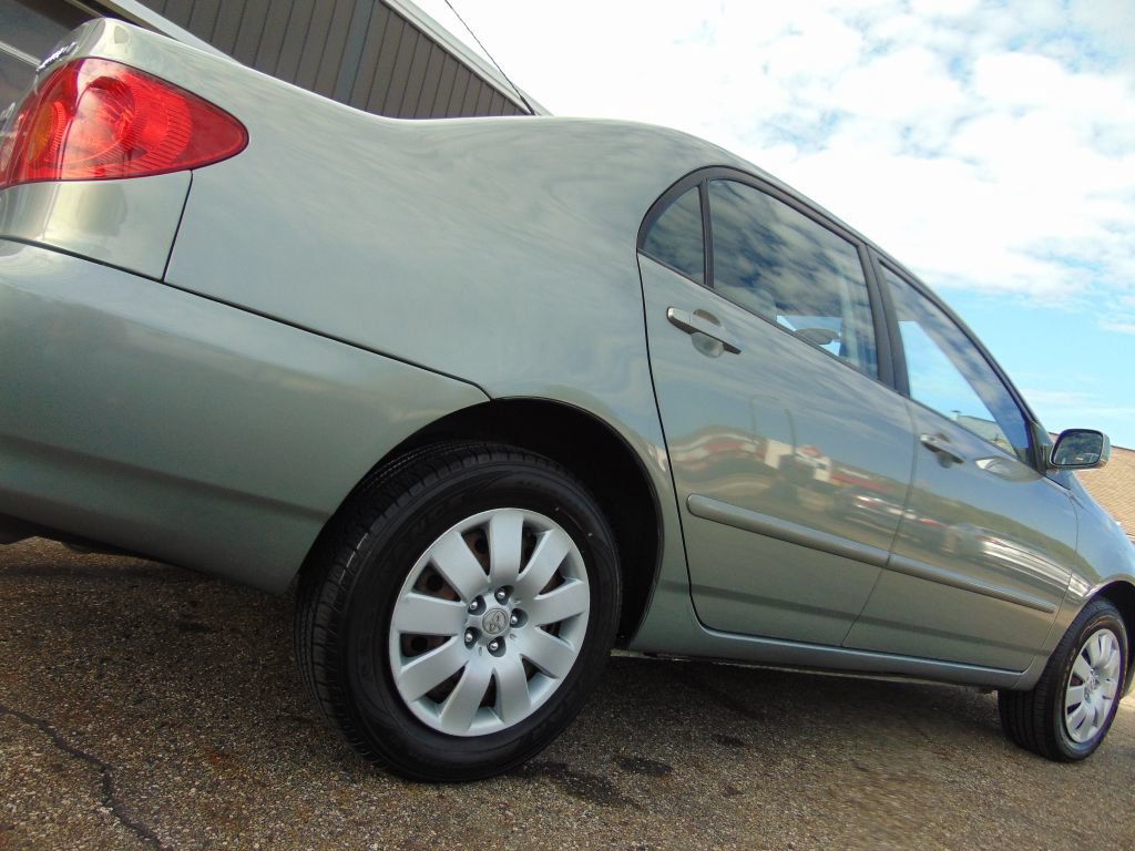 Used 2004 Toyota Corolla LE FWD image 15