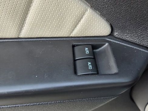 Used 2012 Ford Mustang Premium image 15