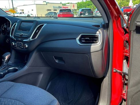 Used 2022 Chevrolet Equinox LT FWD image 15