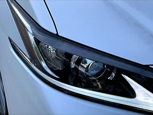 Used 2021 Lexus ES 350 w/ Premium Package image 27