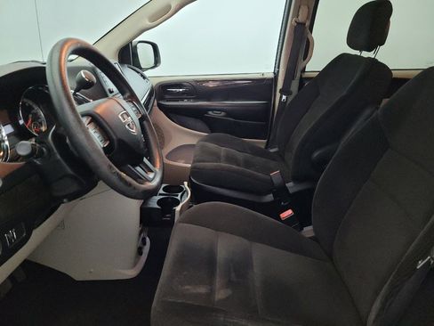 Used 2017 Dodge Grand Caravan SE w/ Power Window Group FWD image 17