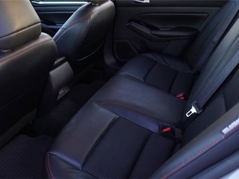 Used 2024 Nissan Altima 2.5 SR image 14