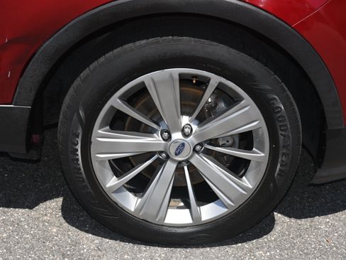 Used 2018 Ford Explorer Limited w/ Equipment Group 301A FWD image 23