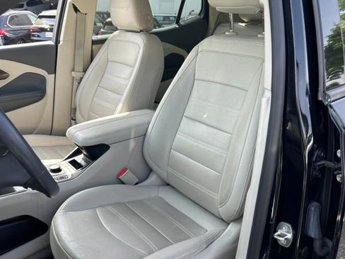 Used 2022 GMC Terrain Denali image 5