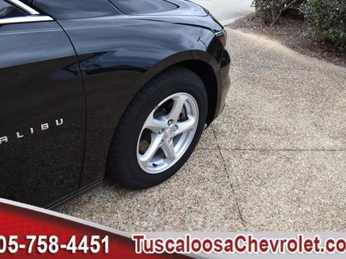 Used 2018 Chevrolet Malibu LS w/ LPO, Convenience Package 1 image 12