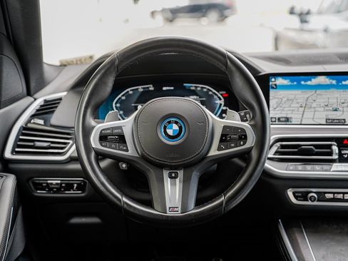 Used 2022 BMW X5 xDrive45e w/ M Sport Package image 12