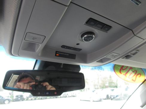 Used 2019 Chevrolet Tahoe LT image 27