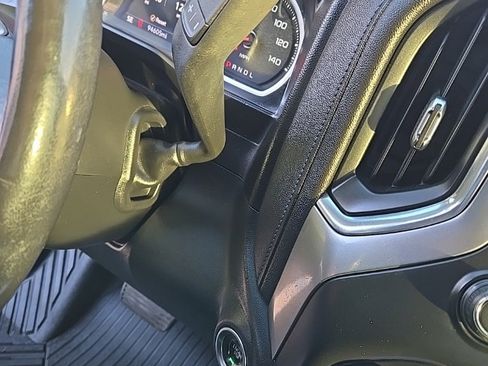 Used 2020 Chevrolet Silverado 3500 LTZ w/ LTZ Premium Package image 35