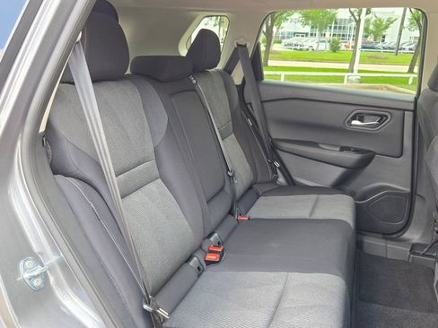 Used 2024 Nissan Rogue SV FWD image 25
