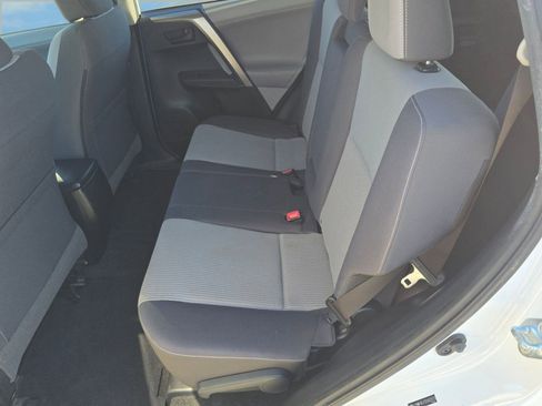 Used 2013 Toyota RAV4 XLE image 10
