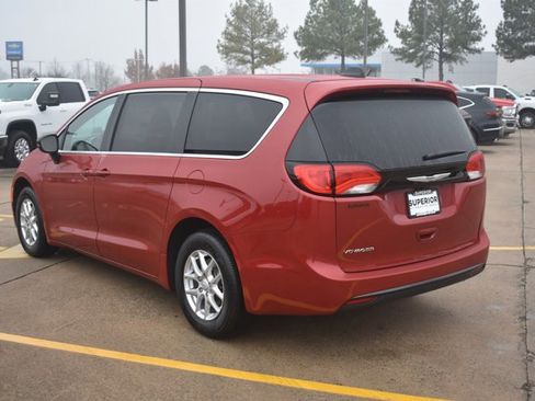New 2026 Chrysler Voyager LX image 8