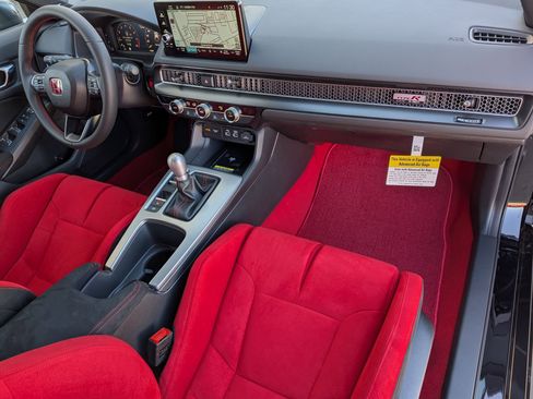 Used 2025 Honda Civic Type R image 30