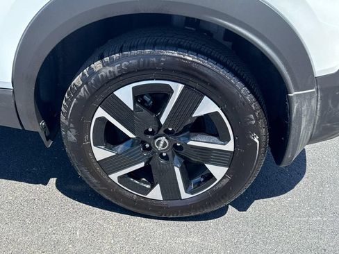 Used 2026 Nissan Kicks SV w/ Cold Weather Package AWD/4WD image 7