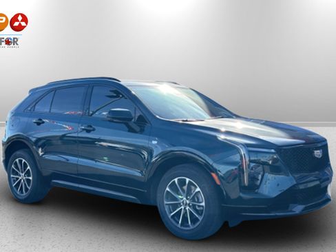Used 2024 Cadillac XT4 Sport image 7