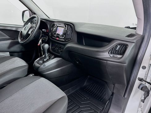 Used 2019 RAM ProMaster City Tradesman SLT FWD image 25