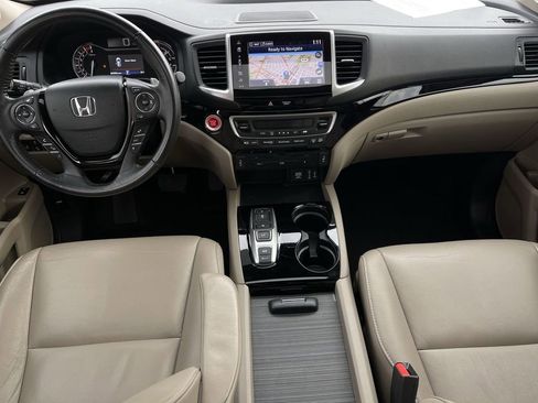 Used 2018 Honda Pilot Touring image 20