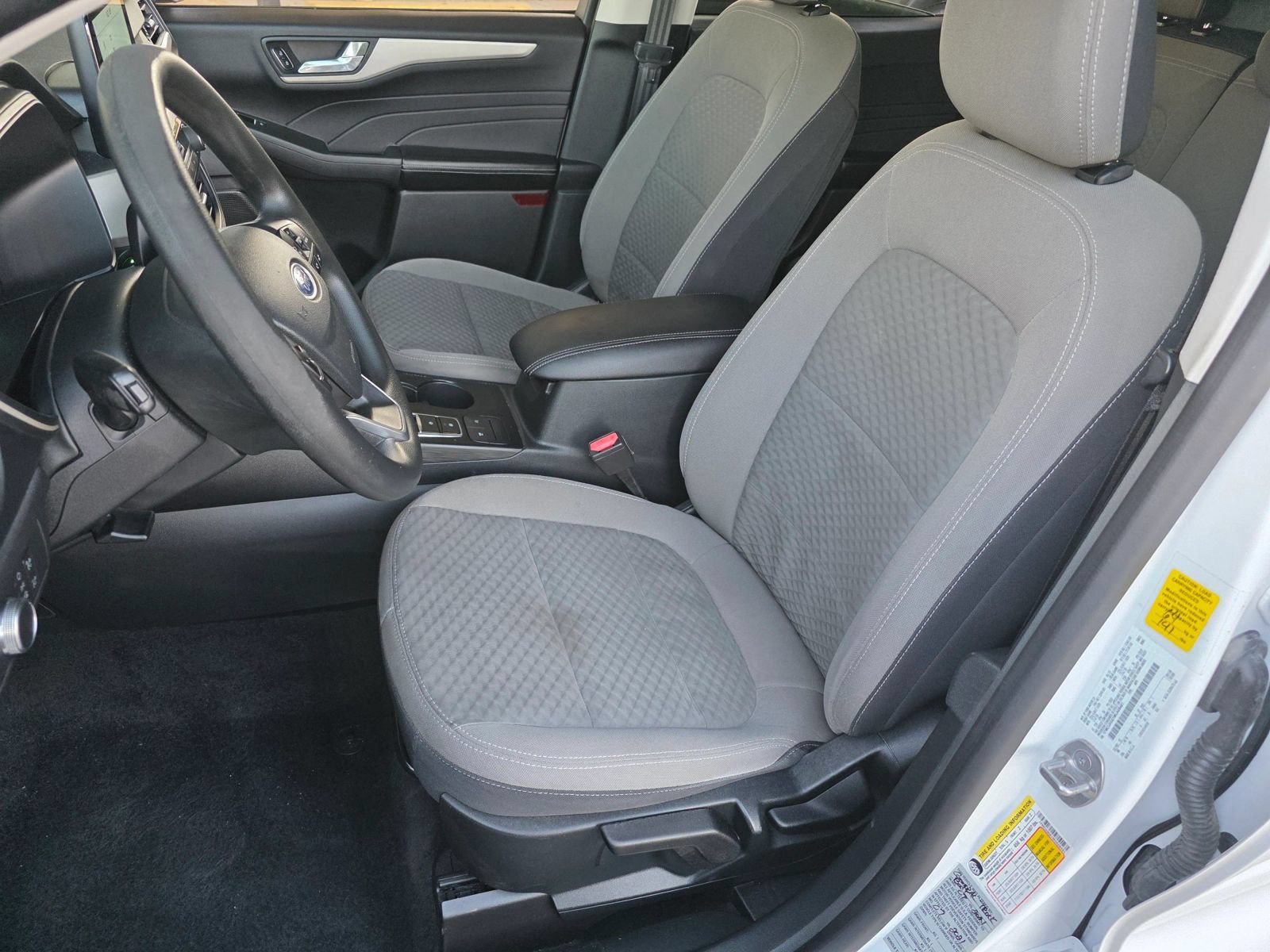 Used 2021 Ford Escape SE FWD image 16