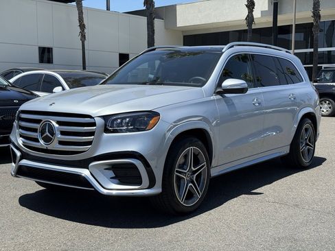 New 2025 Mercedes-Benz GLS 450 4MATIC image 4