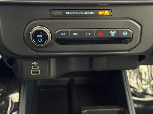 Used 2025 Ford Maverick XL w/ 4K Tow Package image 25