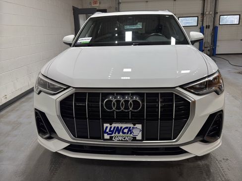 Used 2025 Audi Q3 2.0T Premium image 8
