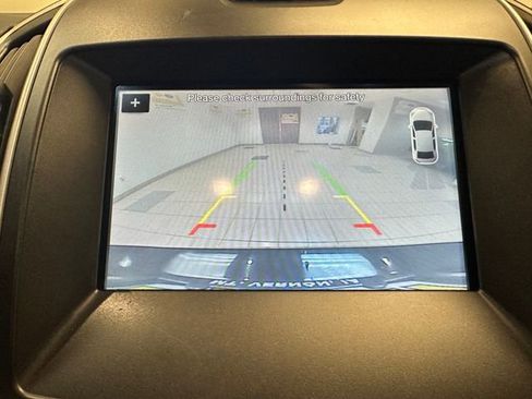 Used 2016 Ford Edge SEL w/ Equipment Group 201A image 4