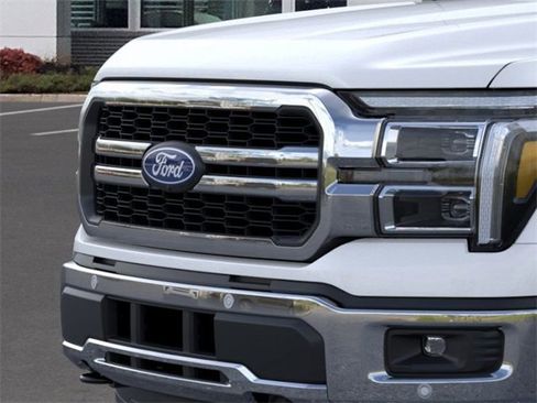 New 2025 Ford F150 Lariat w/ Equipment Group 502A High image 17