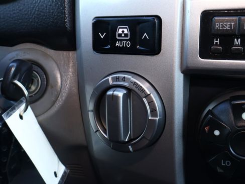Used 2003 Toyota 4Runner Sport image 25