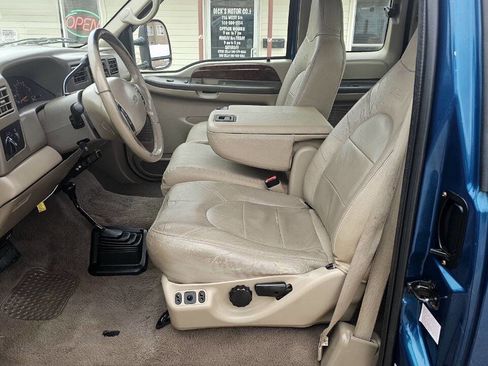 Used 2000 Ford F250 Lariat image 10