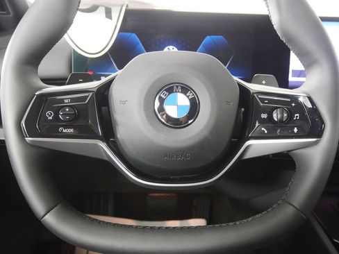 Certified 2025 BMW 530i image 23