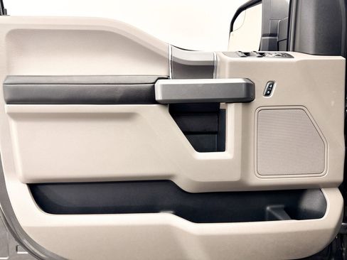 Used 2018 Ford F150 XLT w/ Equipment Group 302A Luxury image 28