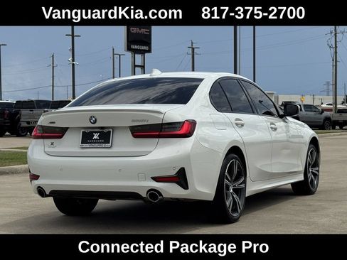 Used 2022 BMW 330i xDrive Sedan w/ Driving Assistance Package AWD/4WD image 3