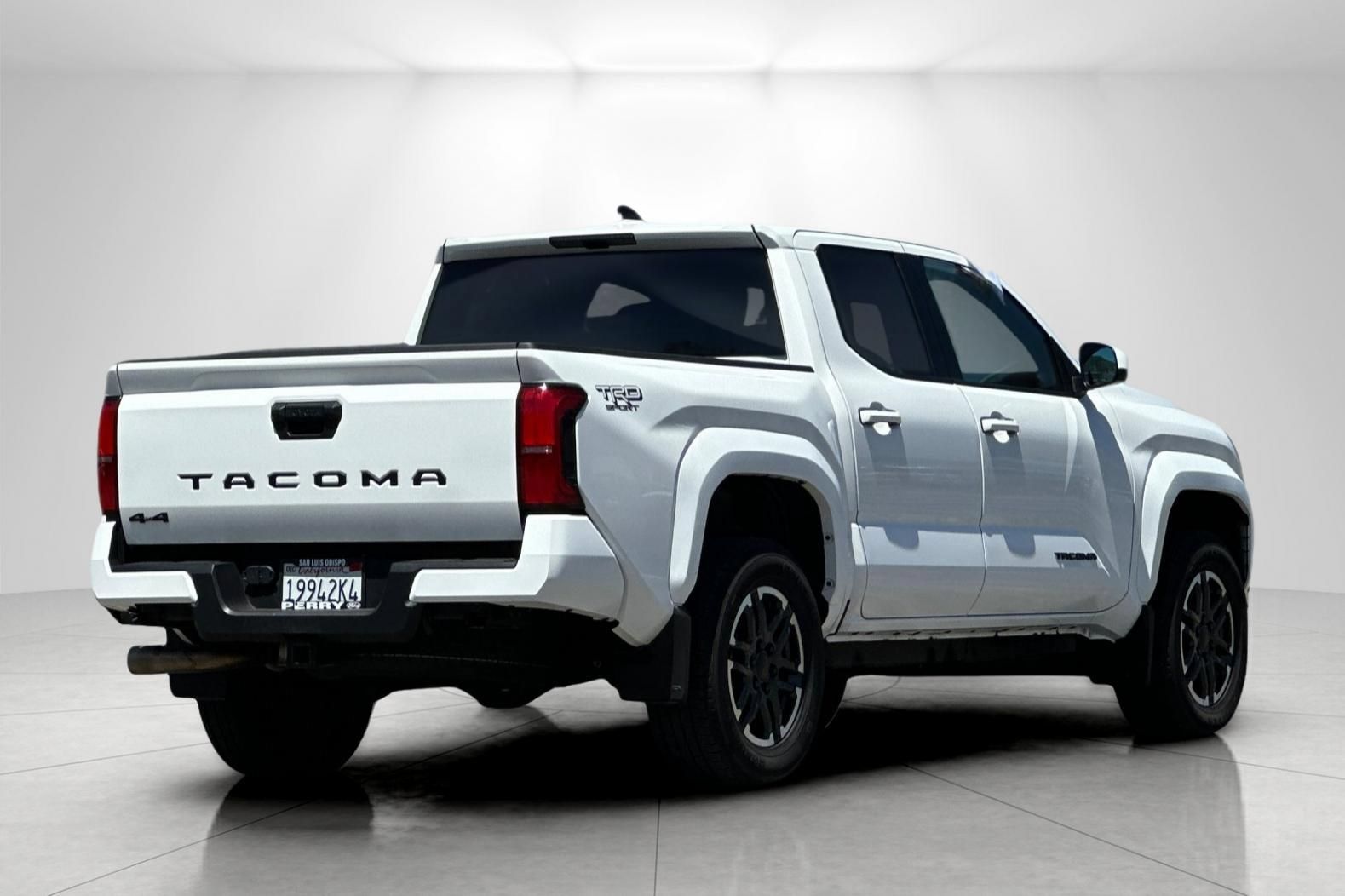 Used 2025 Toyota Tacoma TRD Sport AWD/4WD image 3