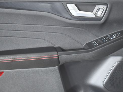 Used 2025 Ford Escape ST-Line Select image 21