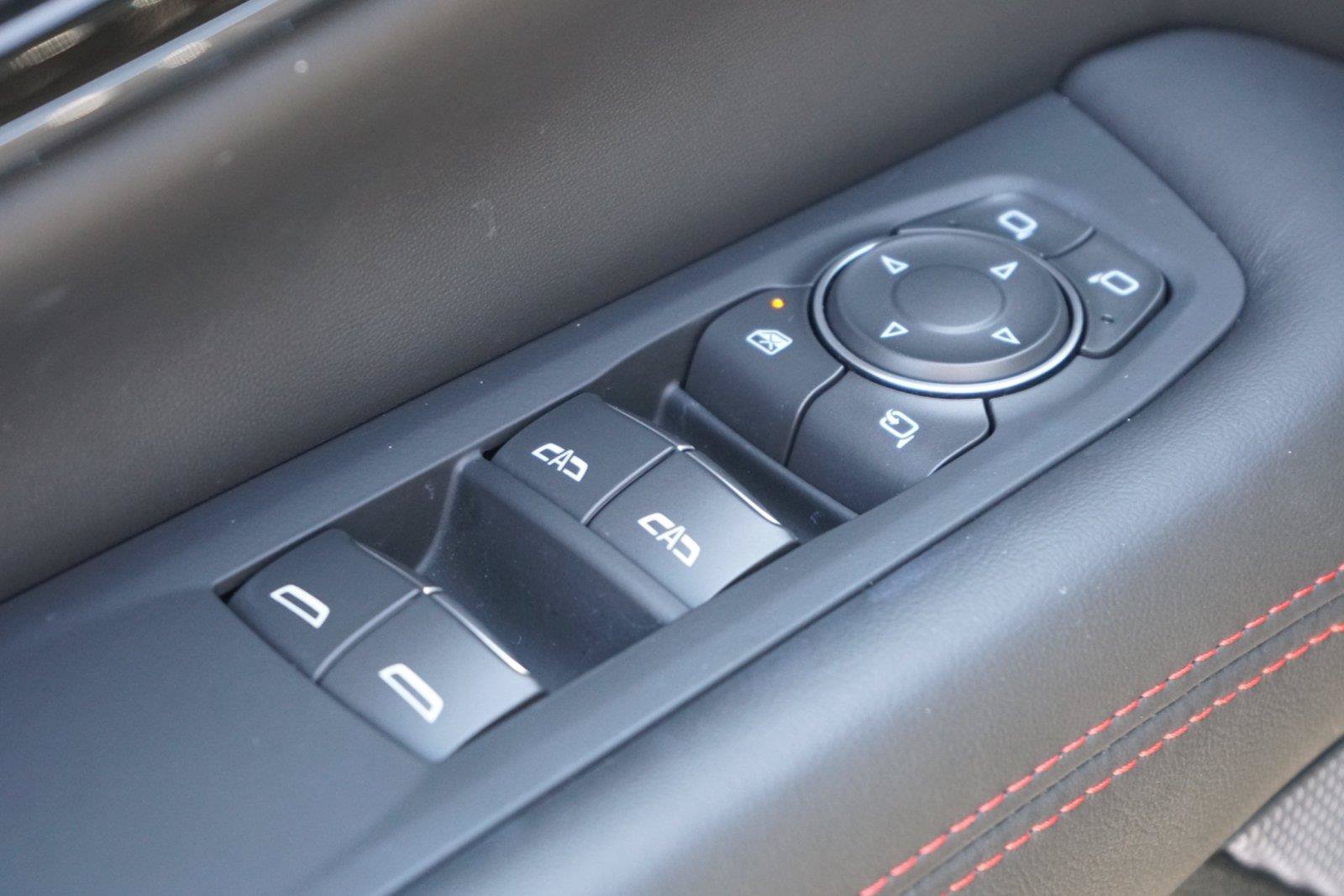 Used 2025 GMC Yukon AT4 Ultimate AWD/4WD image 20