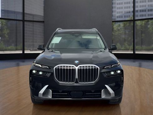 Used 2025 BMW X7 xDrive40i w/ Premium Package AWD/4WD image 8