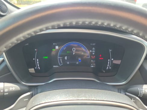 Used 2023 Toyota Corolla Cross XSE w/ Convenience Package image 24