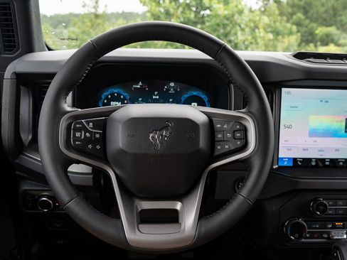 New 2025 Ford Bronco Badlands AWD/4WD image 39